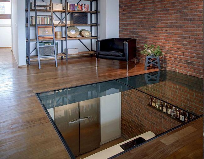 Прозрачный стеклянный пол