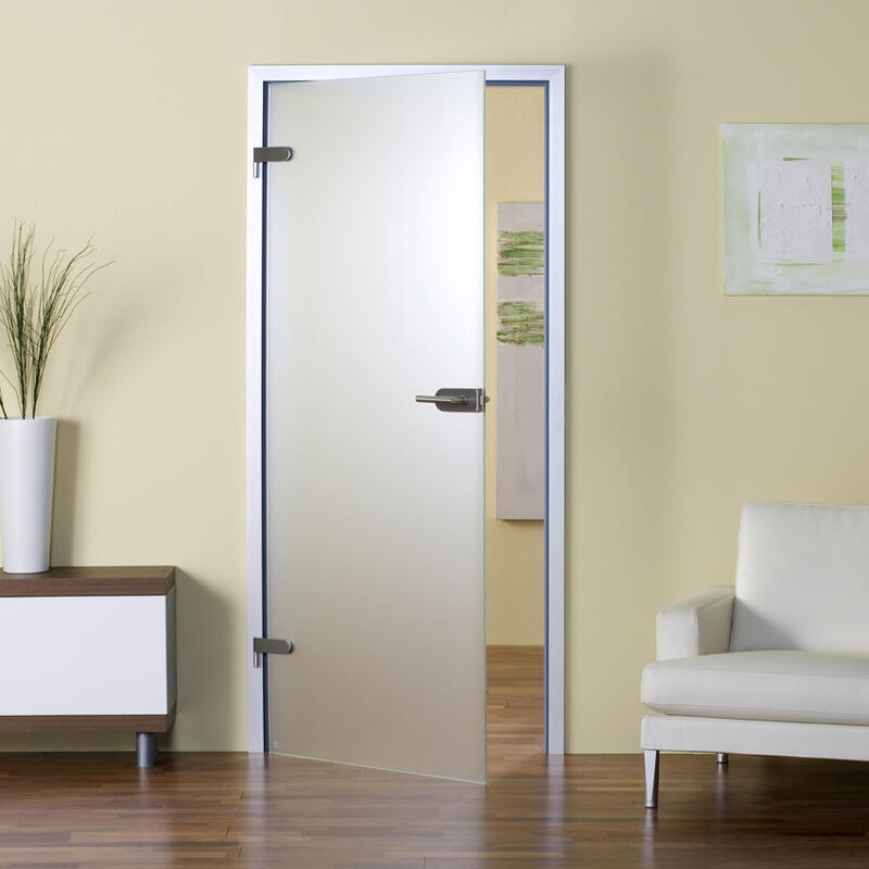 Распашная стеклянная дверь матовая