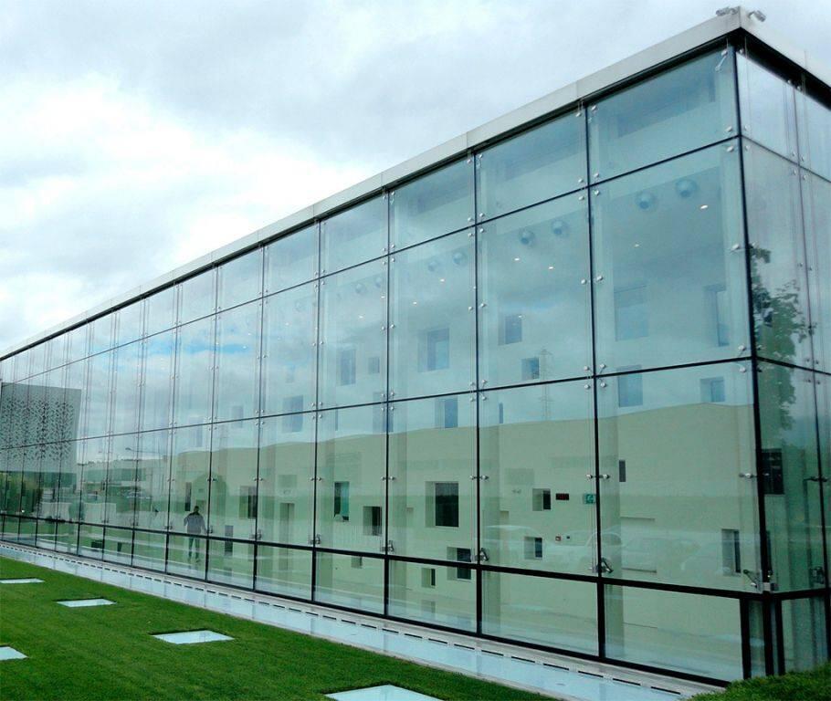 Фасадное остекление здания