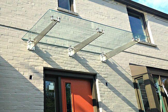 Козырек из закаленного стекла